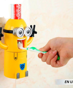 Dispensador minions de pasta